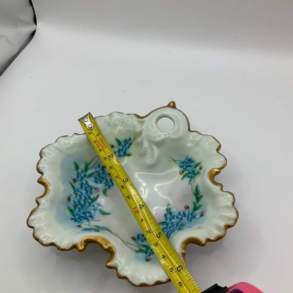 Rocaille Ceramic Floral Vintage Gold Trim Scalloped Edge Candy Trinket Dish - Picture 6 of 6